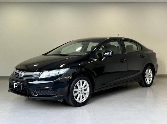 HONDA CIVIC 1.8 LXS 16V FLEX 4P MANUAL